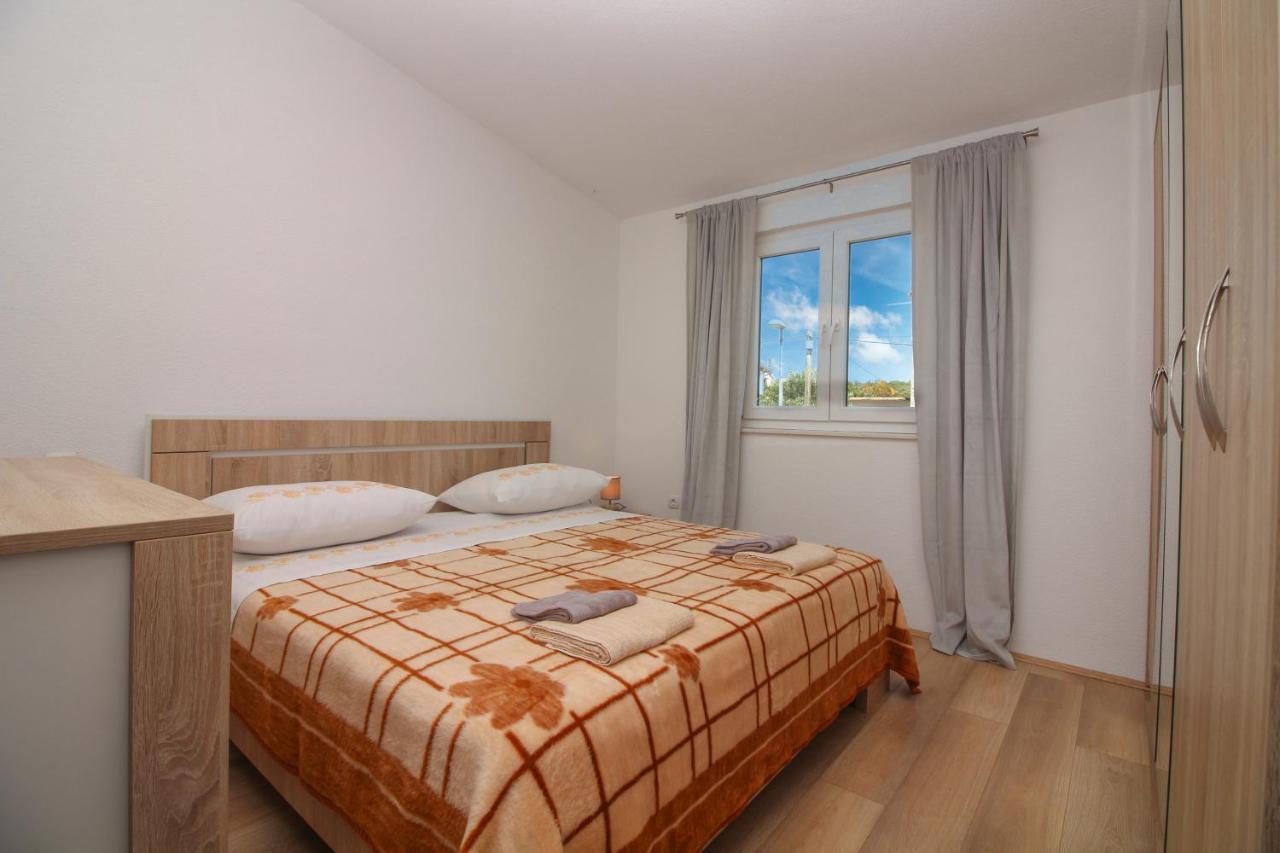 Conte Cikara Apartment Saricevi Exterior foto